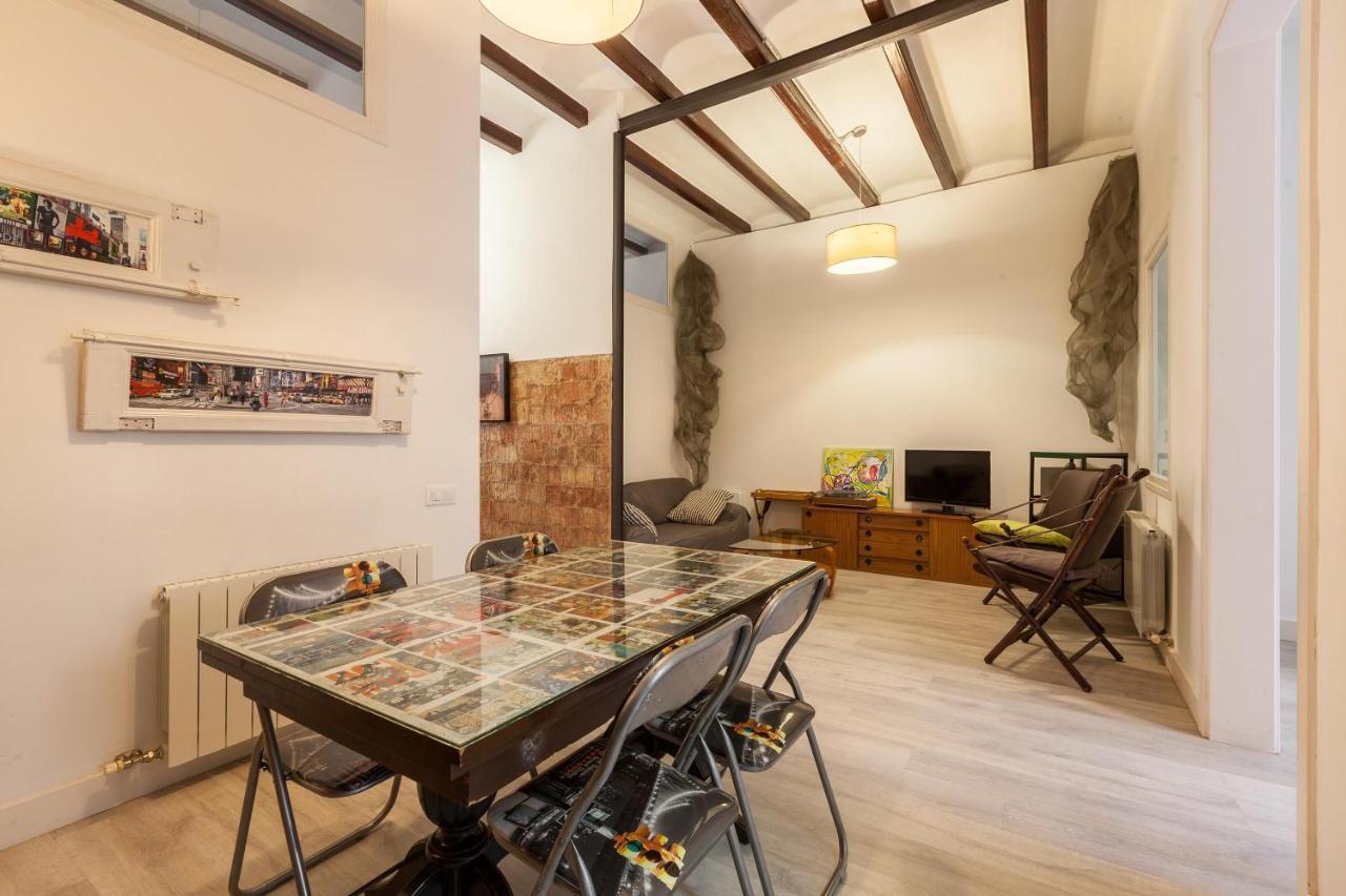 Monlau 12 Villa Barcelona Exterior photo